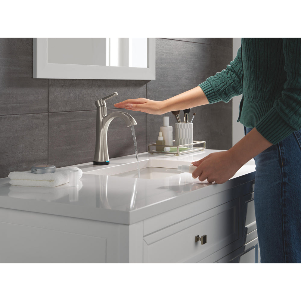 Delta Lineax Touch2O Stainless