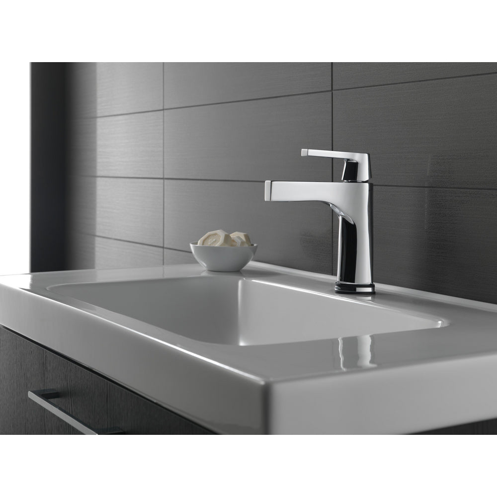 Delta Zura Touch2O Robinet de salle de bain avec technologie sans contact - 574T