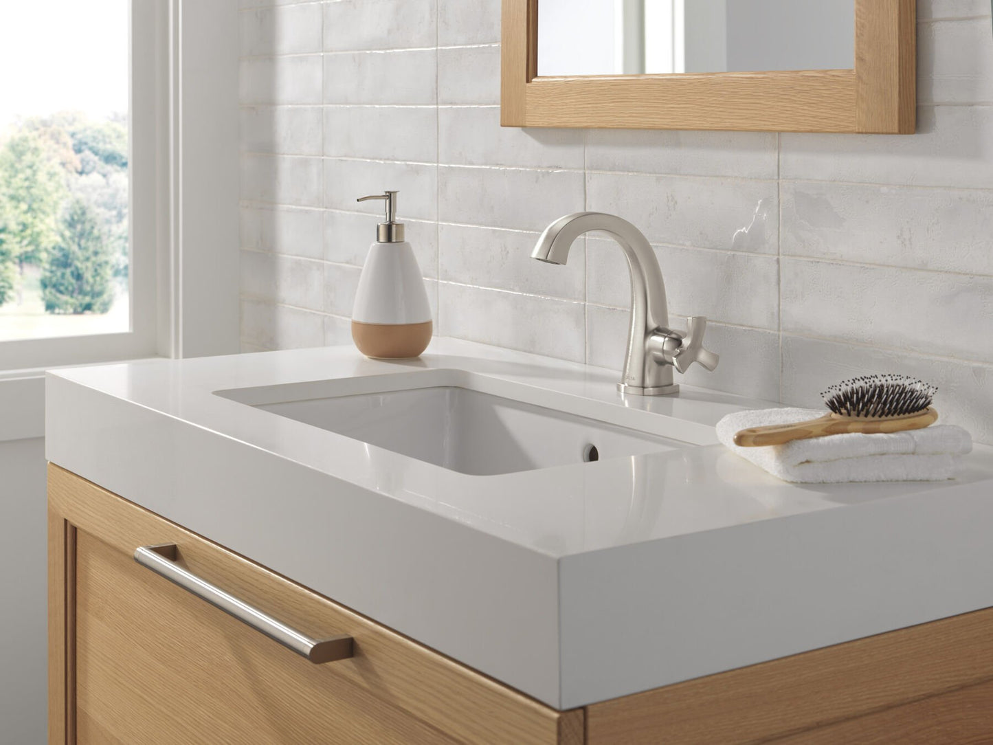 Robinet de salle de bain Delta Stryke à poignée unique - 5776