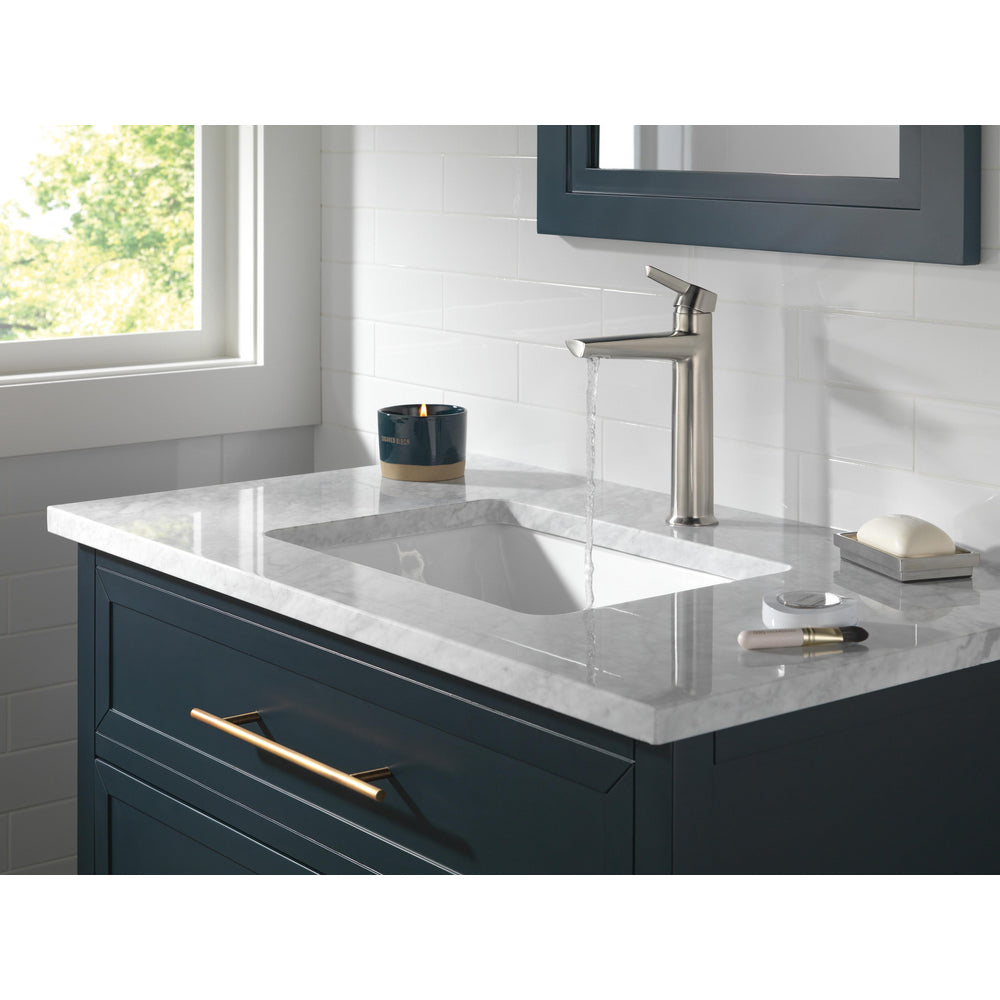 Delta Galeon Single Handle Mid-Height Bathroom Faucet - 671