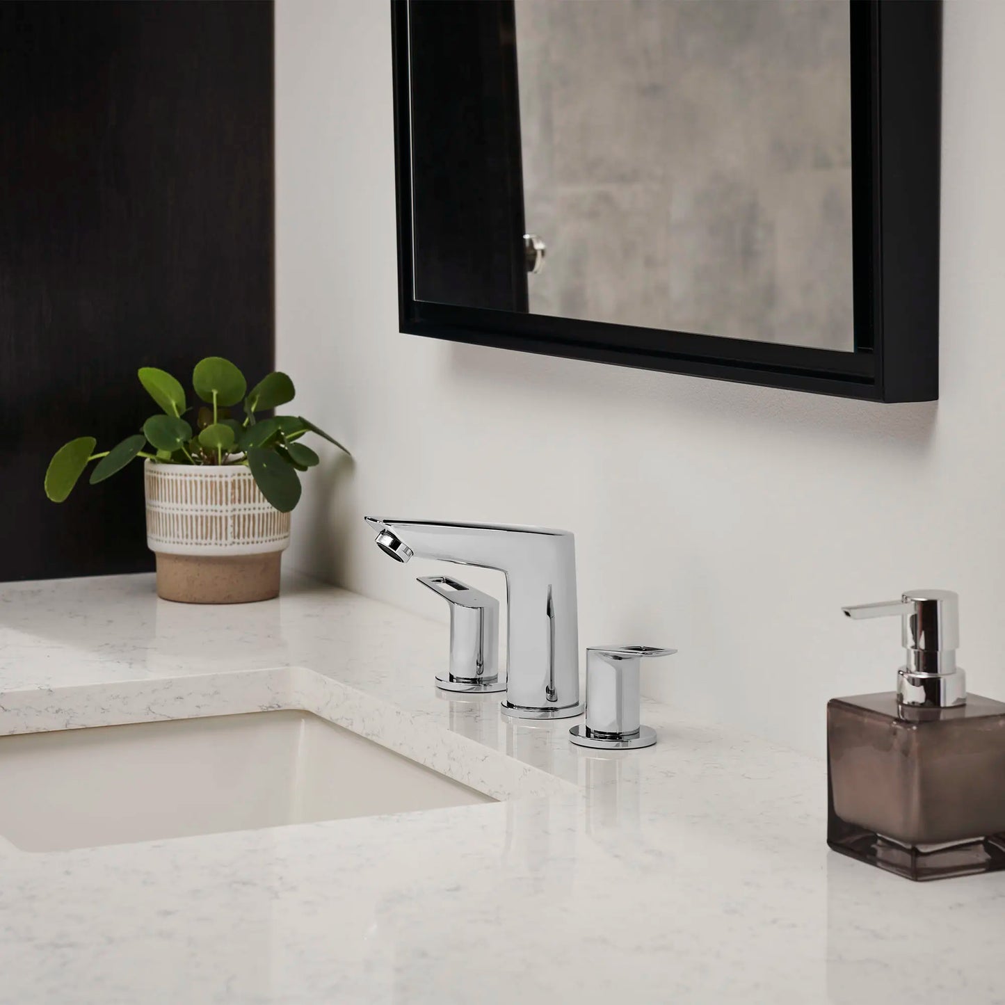 Grohe 8-Inch Widespread 2-Handle M-Size Bathroom Faucet, 1.2 GPM