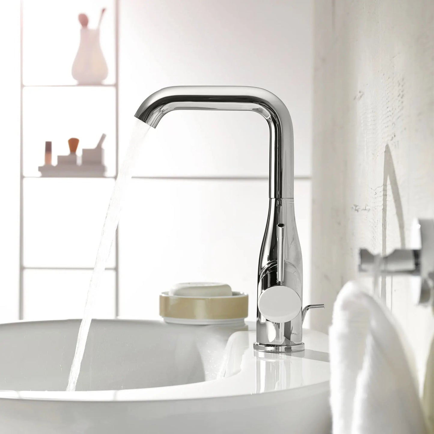Grohe Essence Single Hole Single-Handle L-Size Bathroom Faucet 4.5 L/min (1.2 gpm) - 23486