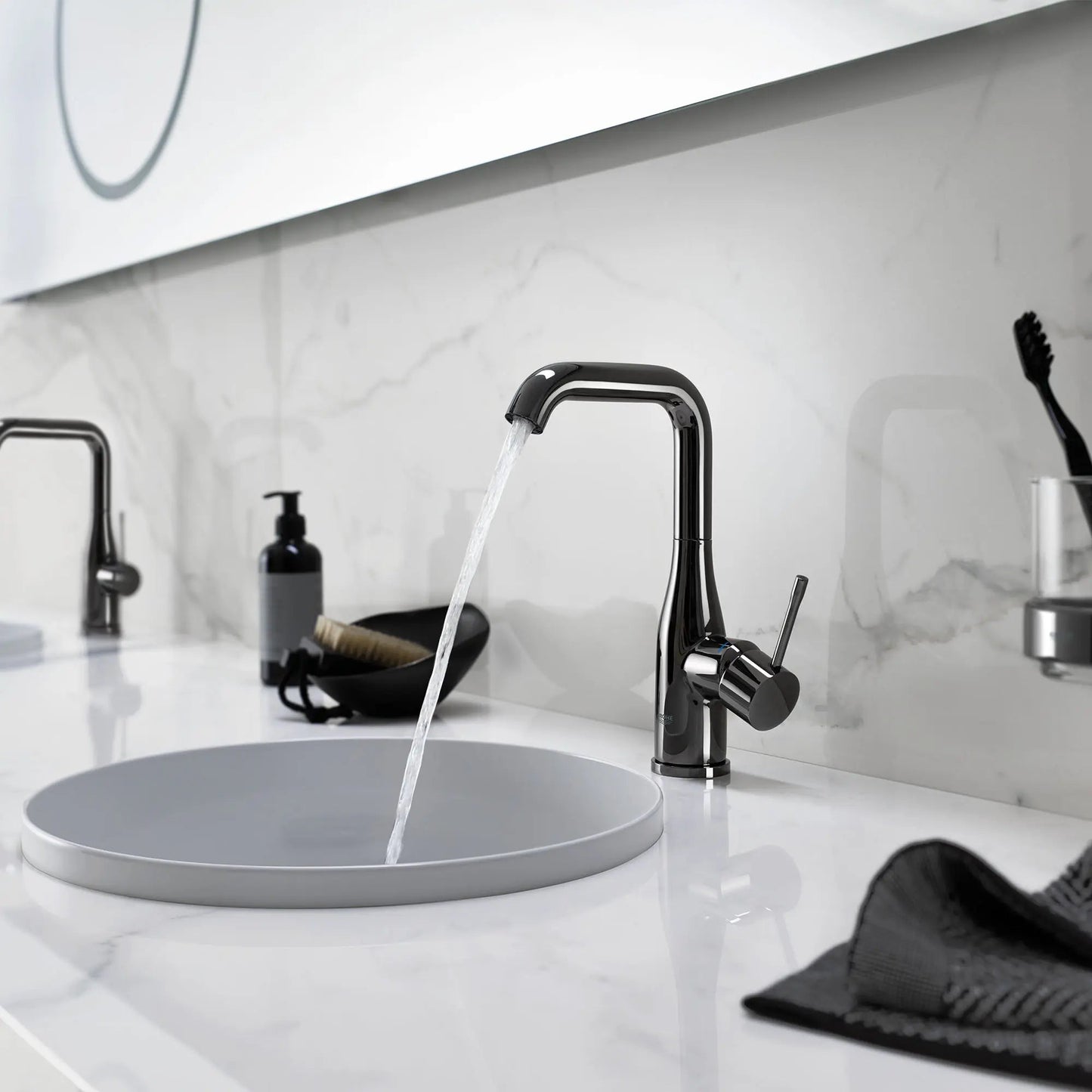 Grohe Essence Single Hole Single-Handle L-Size Bathroom Faucet 4.5 L/min (1.2 gpm) - 23486