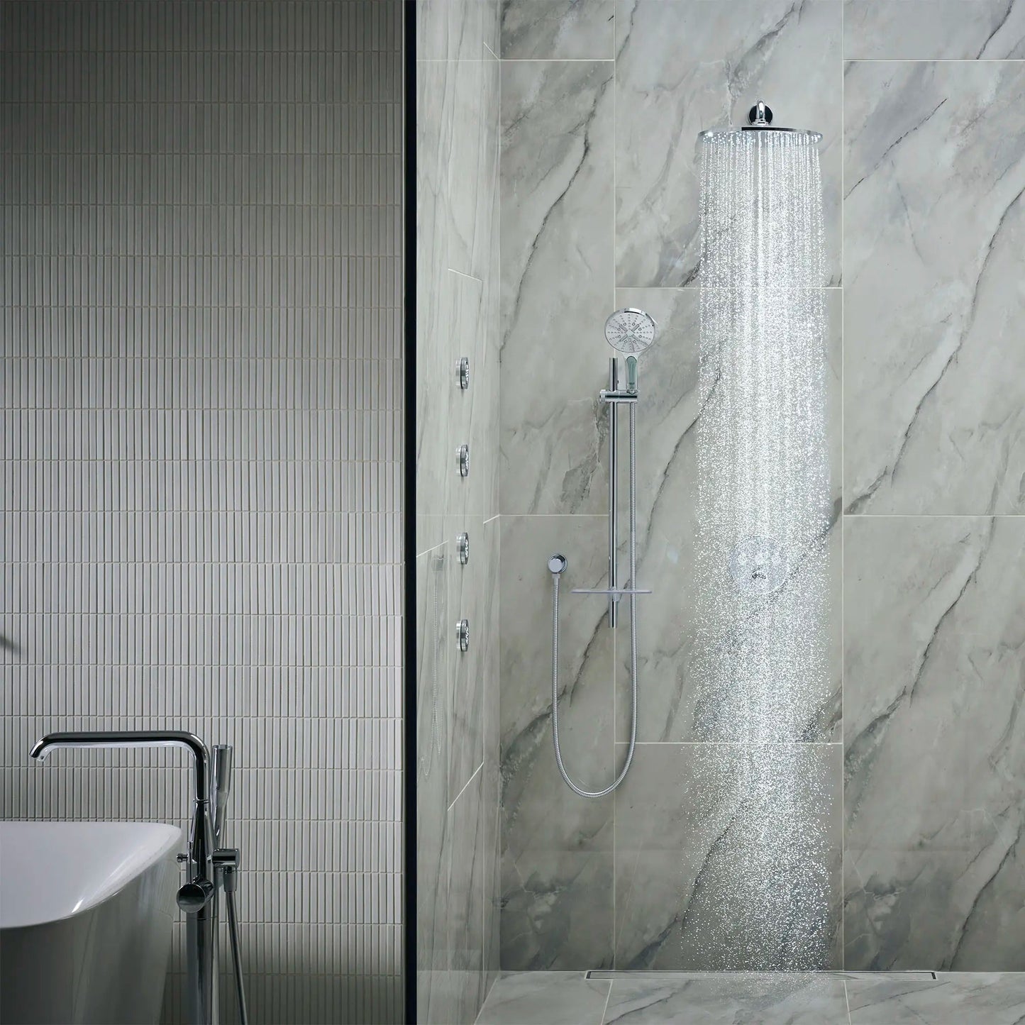 Grohe Rainshower SmartActive 24" Shower Slide Bar Kit - 3 Sprays, 6.6 L/min (1.75 gpm) - 26547