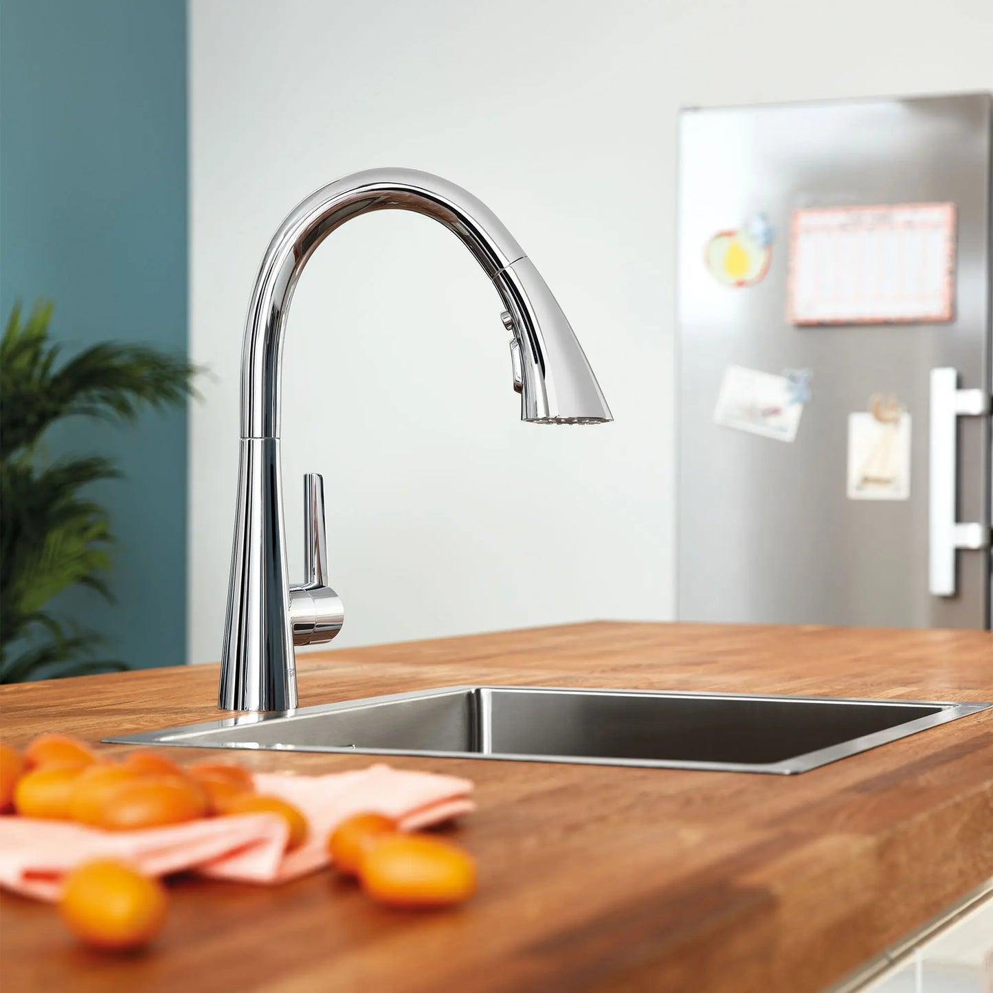Grohe Zedra Single-Handle Pull Down Triple Spray Bar Faucet 1.75 gpm - 30368