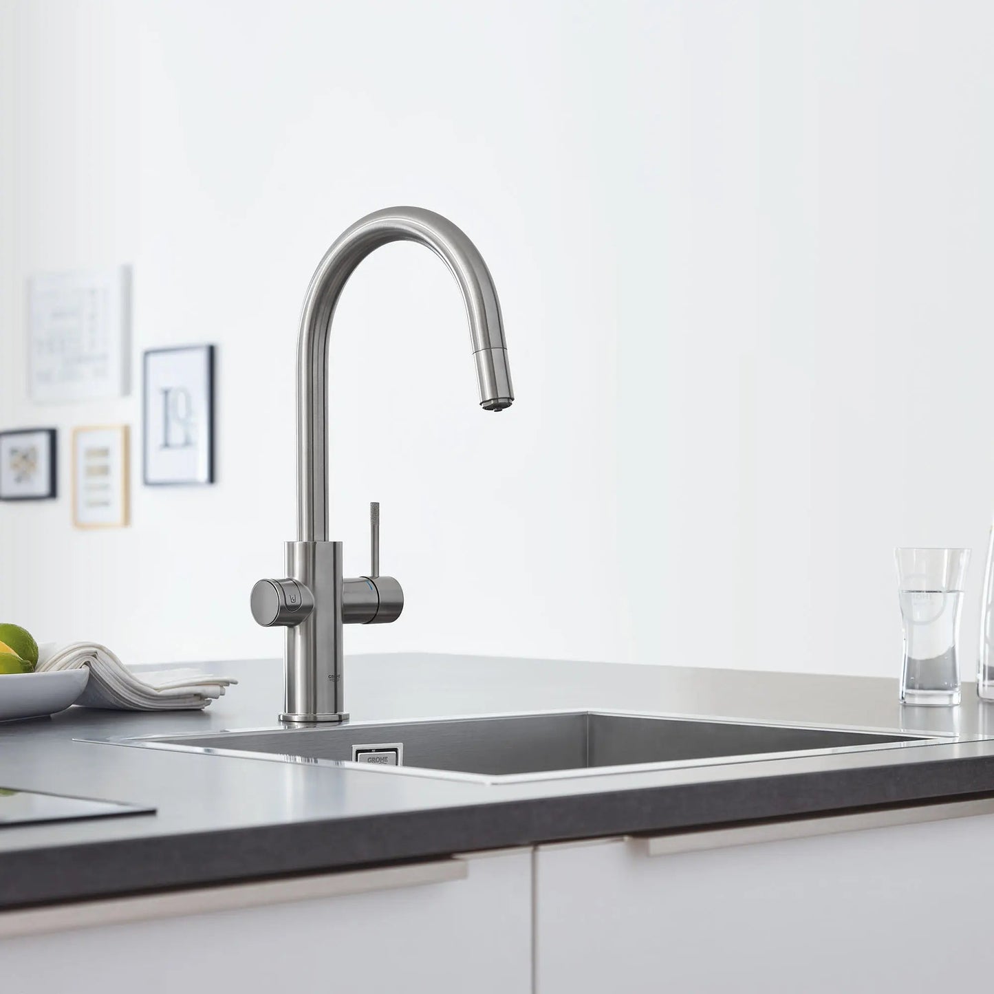 Grohe Blue Single-Handle Pull Down Kitchen Faucet Single Spray with Chilled & Sparkling Water