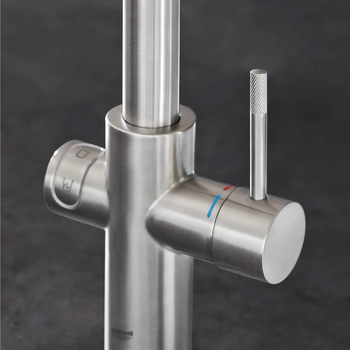 Grohe Blue Single-Handle Pull Down Kitchen Faucet Single Spray with Chilled & Sparkling Water