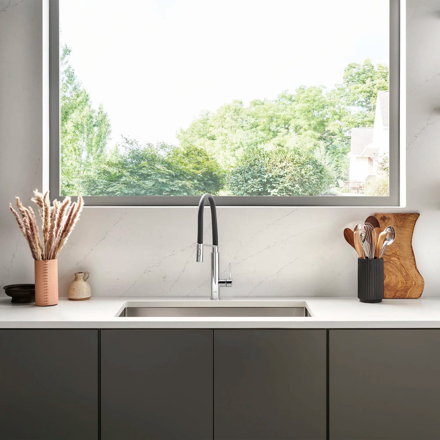 Grohe Concetto Single-Handle Semi-Pro Dual Spray Kitchen Faucet (1.75 gpm) - 31492