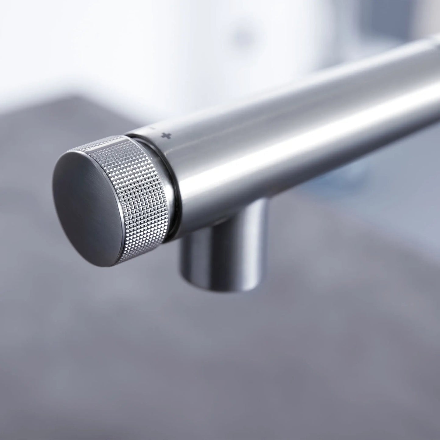 Grohe Essence Smartcontrol Pull-Out Single Spray Kitchen Faucet 1.75 GPM