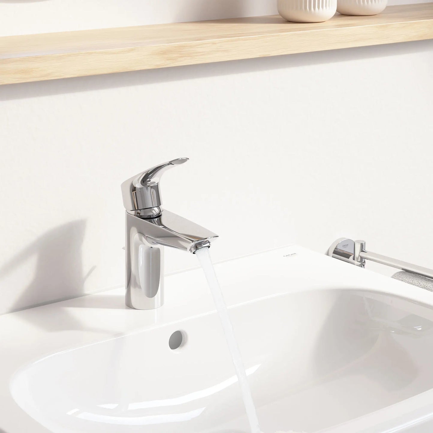 Grohe Eurosmart Single Hole Single-Handle M-Size Bathroom Faucet, 1.2 GPM (4.5 L/min) with Pull-Out - 23991
