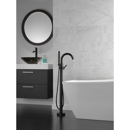 Mitigeur de lavabo de salle de bain Delta Trinsic à poignée unique - 759