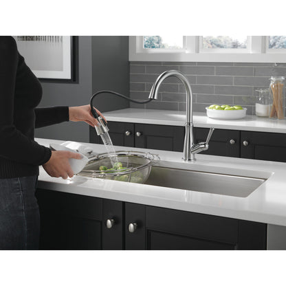 Delta Westville Single Handle Pull-Down Kitchen Faucet - 9110