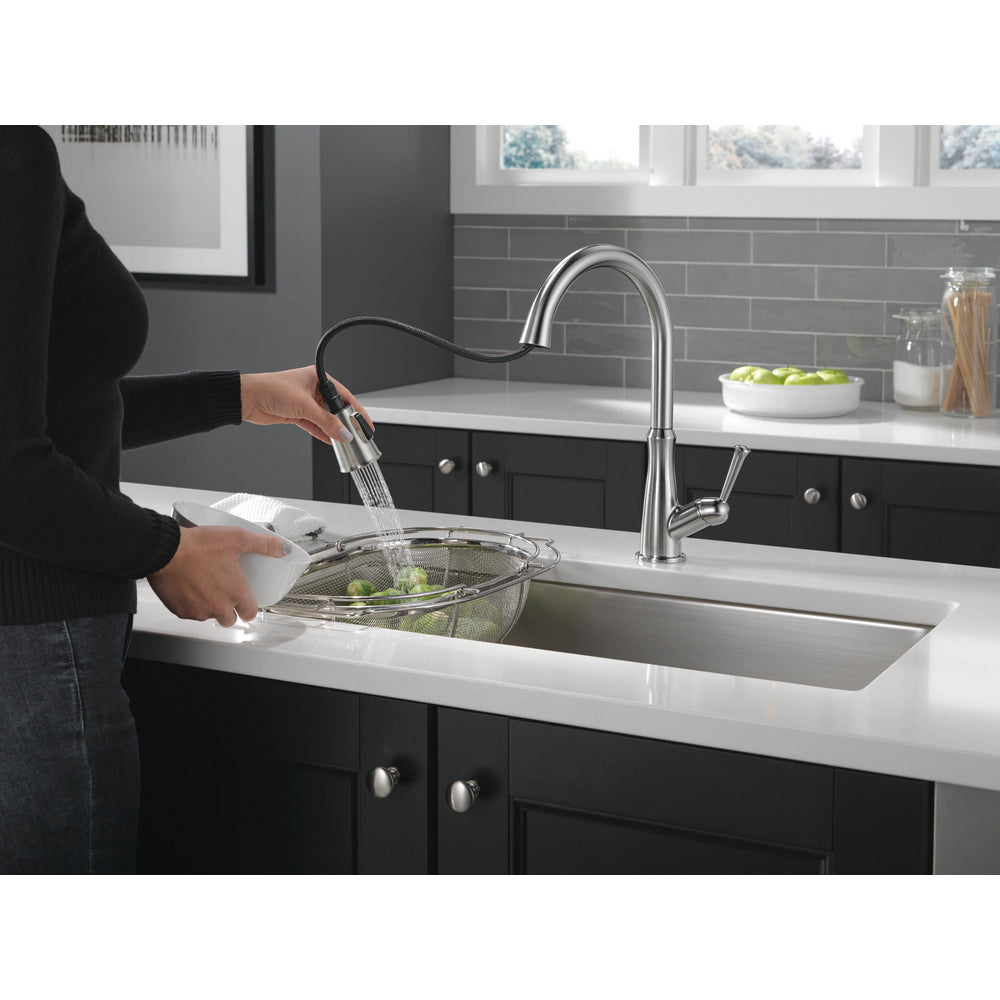 Delta Westville Single Handle Pull-Down Kitchen Faucet - 9110