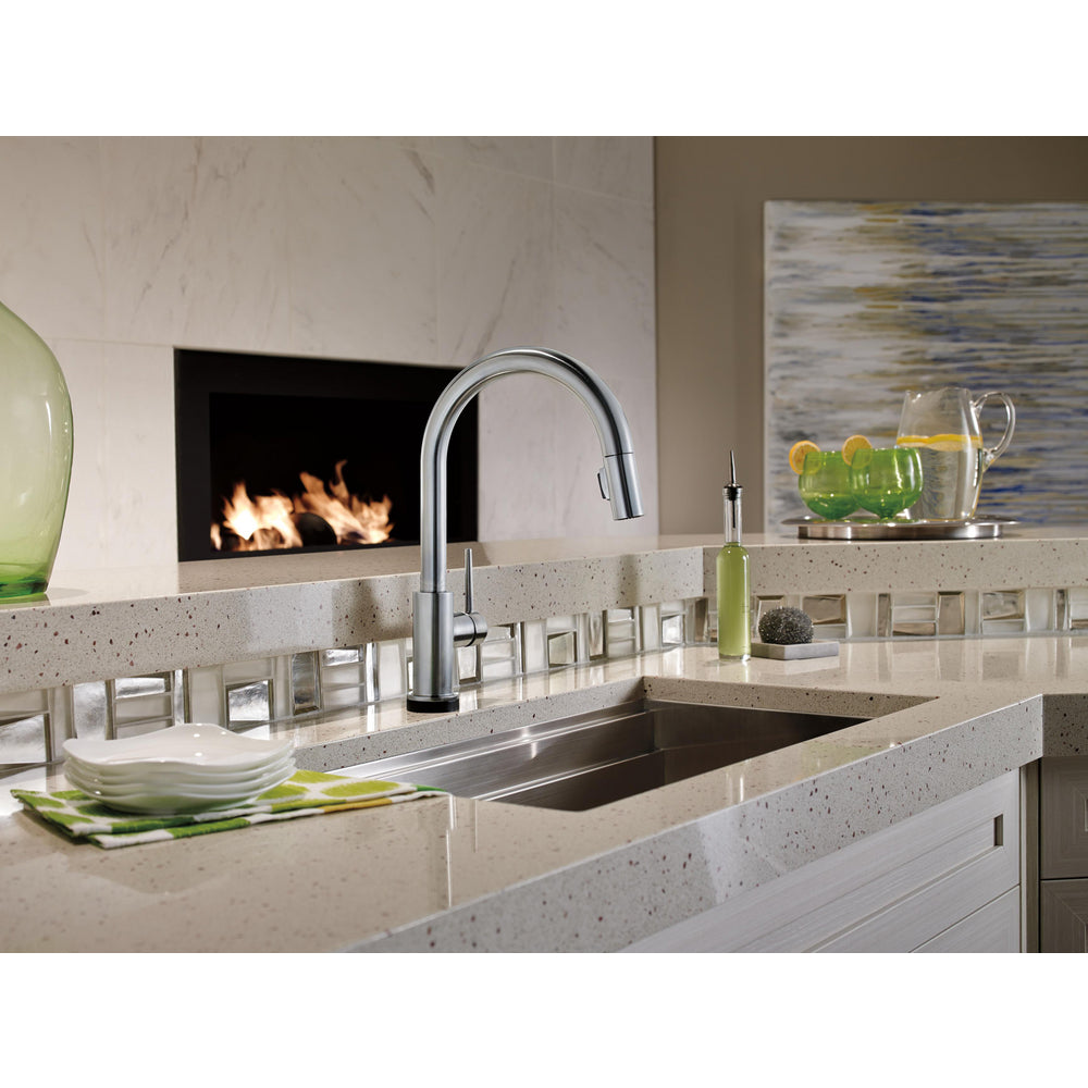 Delta Trinsic Single Handle Pull-Down Kitchen Faucet with Touch2O Technology - 9159T