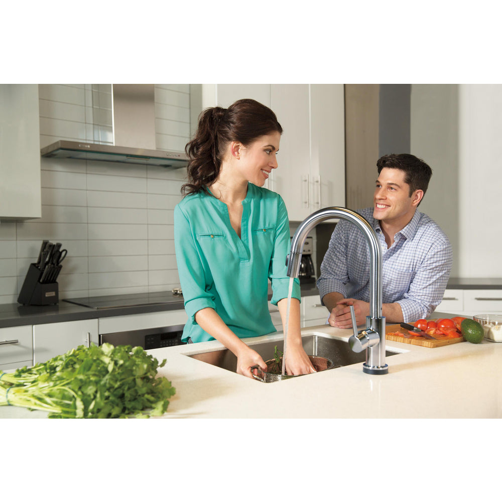 Delta Trinsic Single Handle Pull-Down Kitchen Faucet with Touch2O Technology - 9159T