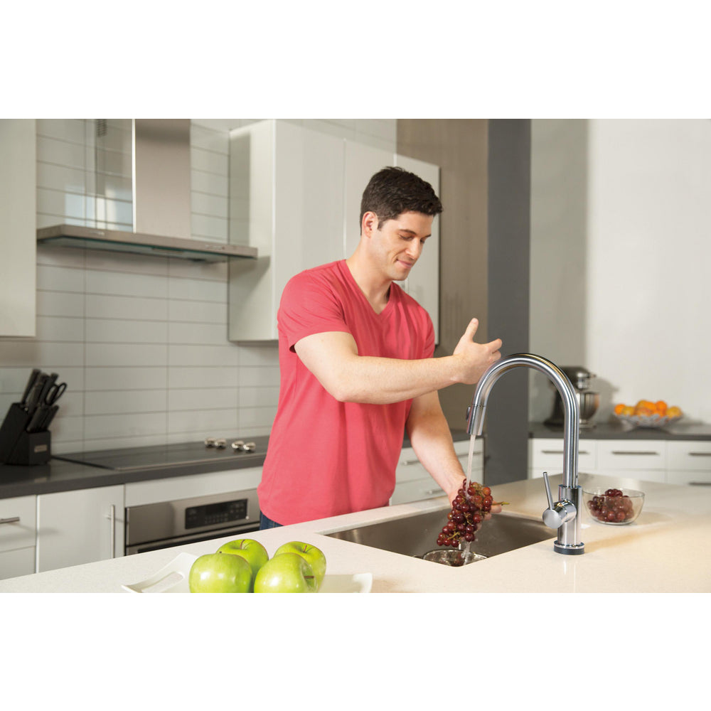 Delta Trinsic Single Handle Pull-Down Kitchen Faucet with Touch2O Technology - 9159T