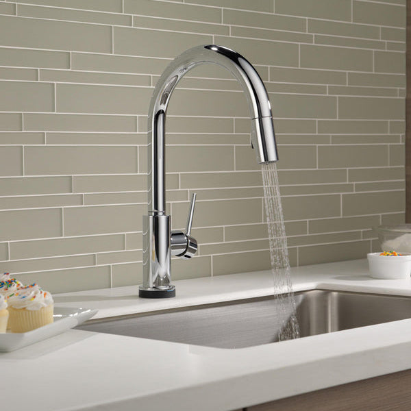 Delta Trinsic Single Handle Pull-Down Kitchen Faucet with Touch2O Technology - 9159T