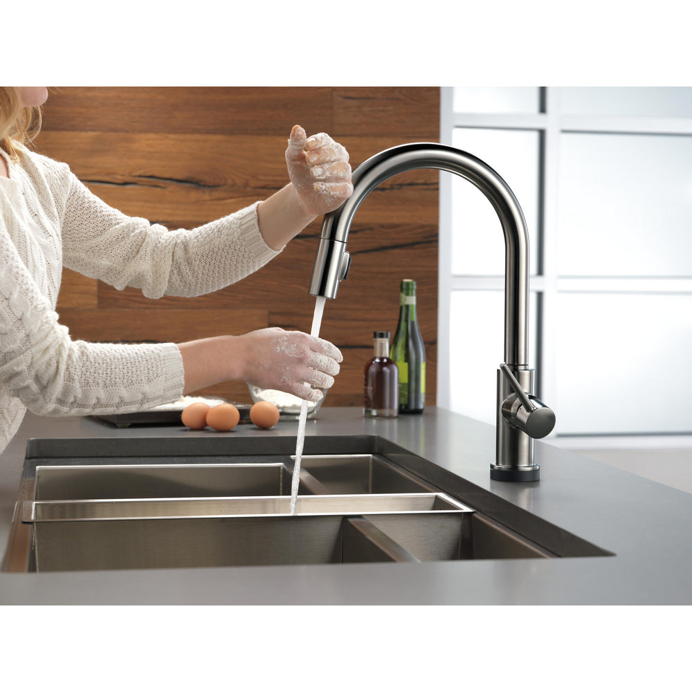 Delta Trinsic Single Handle Pull-Down Kitchen Faucet with Touch2O Technology - 9159T