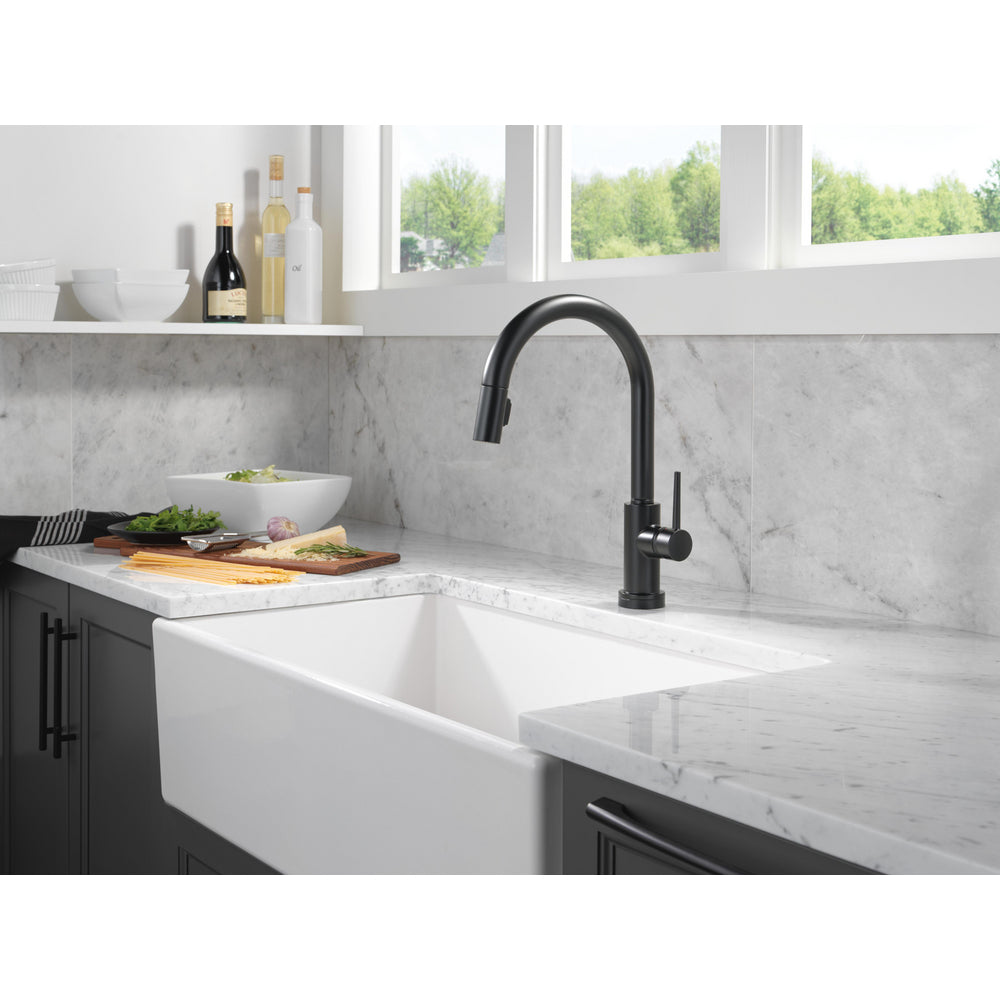 Delta Trinsic Touch2O Technology Kitchen Faucet with Touchless Technology - 9159TL