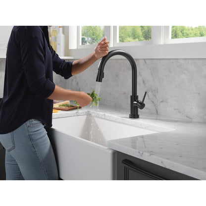 Delta Trinsic VoiceIQ Kitchen Faucet with Touch2O Technology with Touchless Technology - 9159TLV
