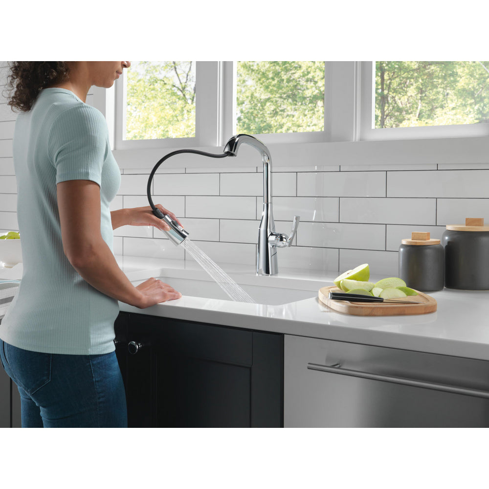 Delta Stryke Single Handle Pull-Down Kitchen Faucet - 9176