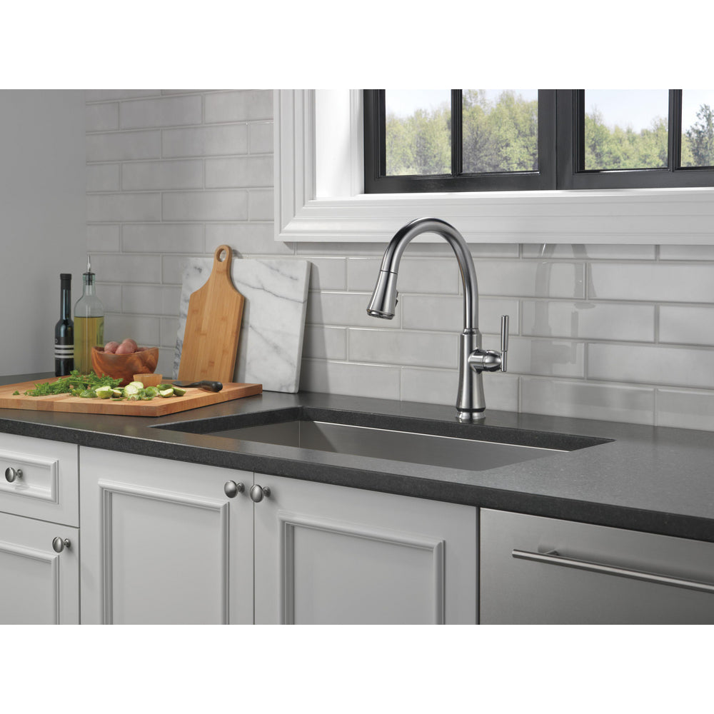 Delta Coranto Single Handle Pull-Down Kitchen Faucet - 9179