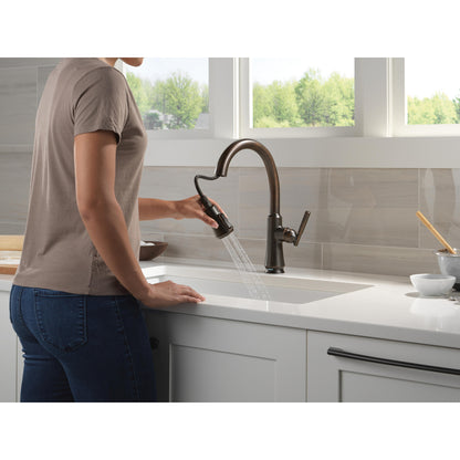 Delta Coranto Touch2O Technology Kitchen Faucet with Touchless Technology - 9179TL