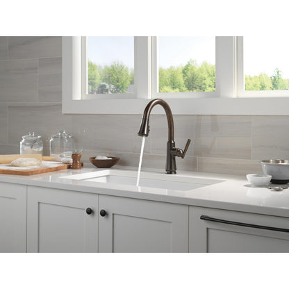 Delta Coranto Touch2O Technology Kitchen Faucet with Touchless Technology - 9179TL