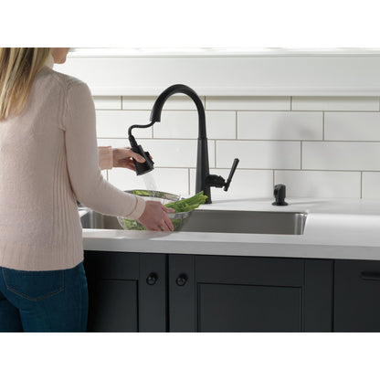 Delta Emmeline Single Handle Pull-Down Kitchen Faucet - 9182