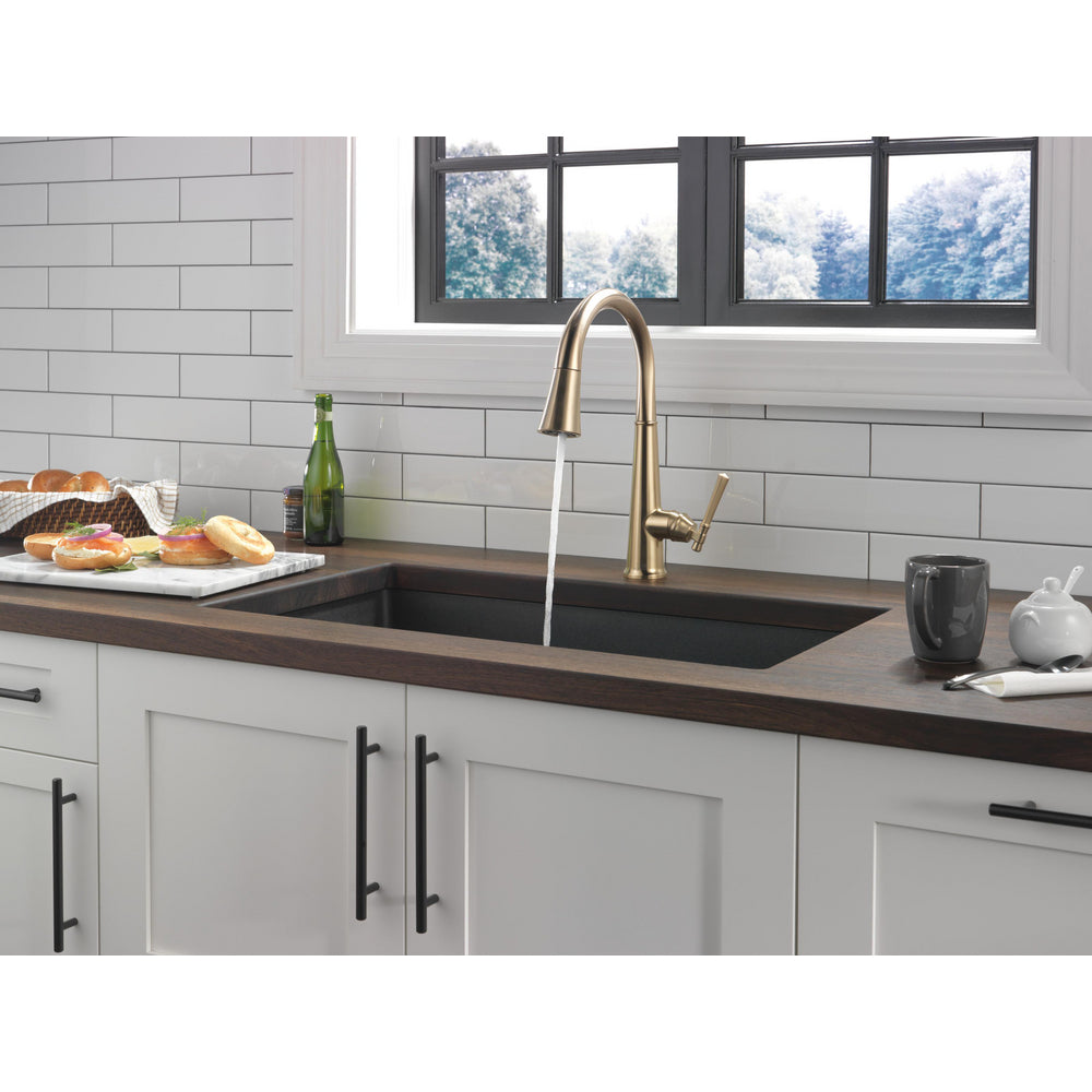 Delta Emmeline Single Handle Pull-Down Kitchen Faucet - 9182