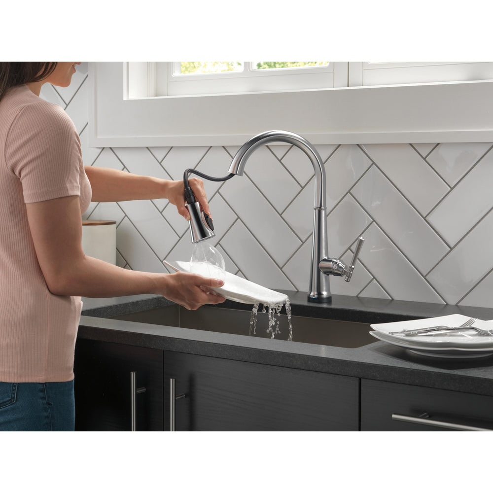 Delta Emmeline Single Handle Pull-Down Kitchen Faucet with Touch2O Technology - 9182T