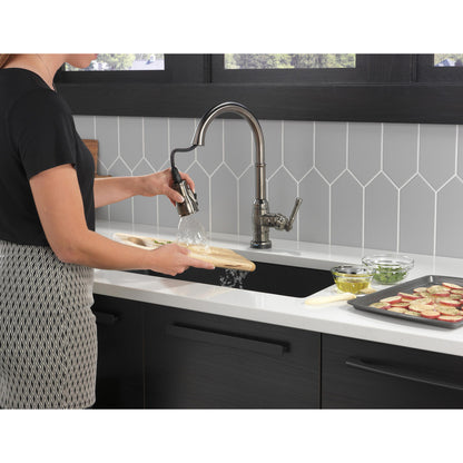 Delta Broderick Single Handle Pull-Down Kitchen Faucet With Touch2O Technology - 9190T