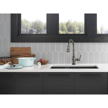 Delta Broderick Single Handle Pull-Down Kitchen Faucet With Touch2O Technology - 9190T