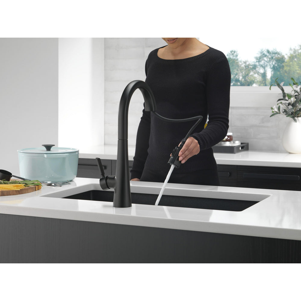 Delta Monrovia Single Handle Pull-Down Kitchen Faucet - 9191