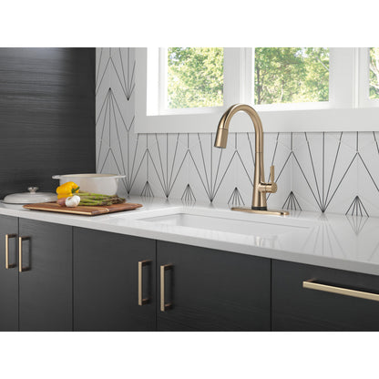 Delta Monrovia Single Handle Pull-Down Kitchen Faucet With Touch2O Technology - 9191T