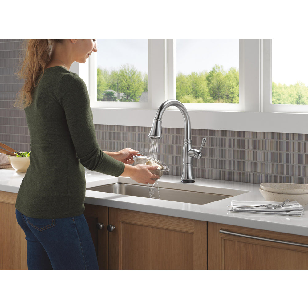 Delta Cassidy Touchless Kitchen Pulldown Faucet – 9197TL