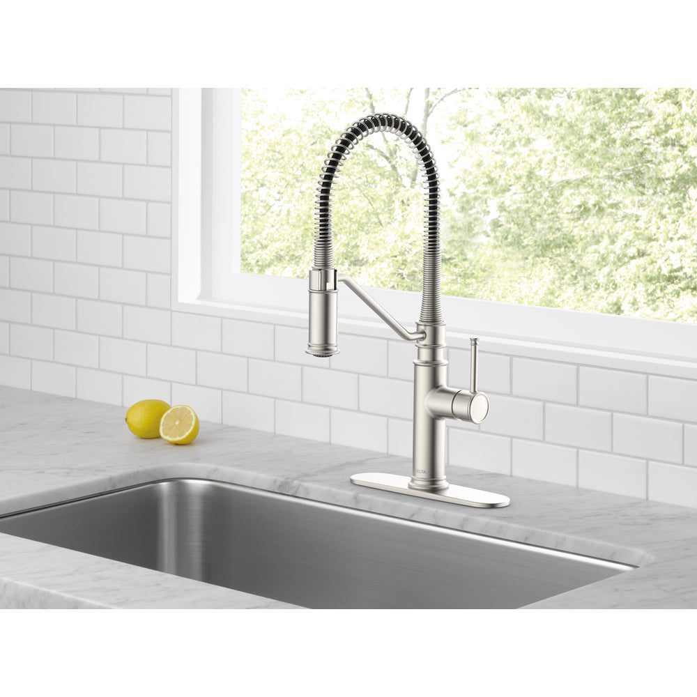 Robinet de cuisine industriel à ressort rétractable Delta Prodeco - 983LF