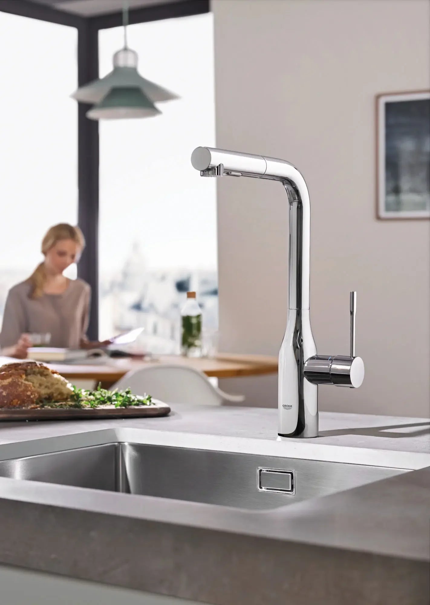 Grohe Essence Single-Handle Pull-Out Kitchen Faucet Dual Spray (1.75 gpm) - 30271