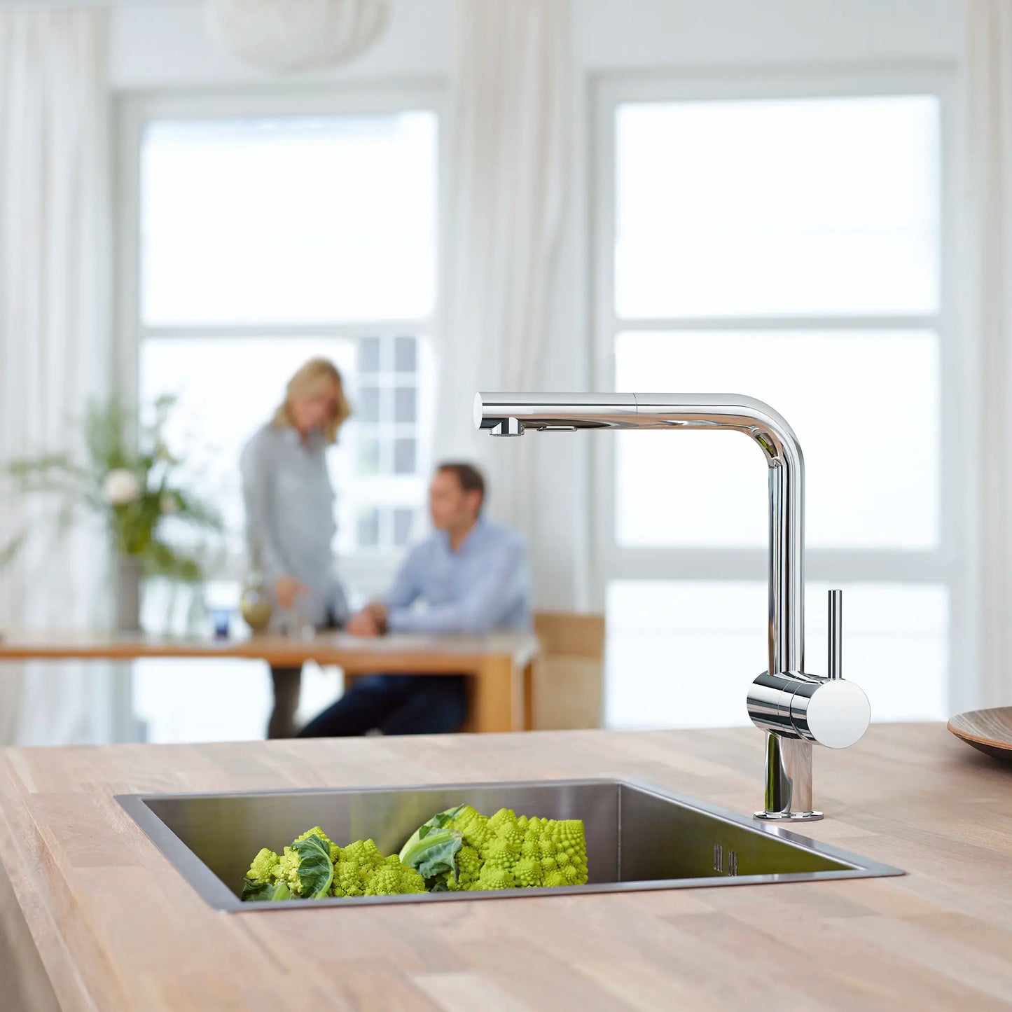 Grohe Minta Single-Handle Pull-Out Kitchen Faucet Dual Spray (1.75 gpm) - 30300
