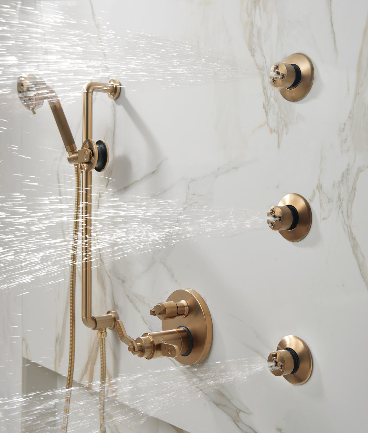 Brizo Litze T75635-GLLHP installed view 13; handles and other fixtures sold separately