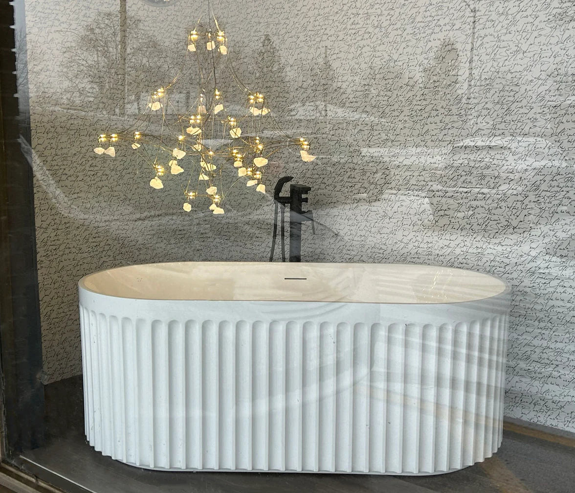Kodaen Doric Oval One-Piece Free-Standing Bathtub