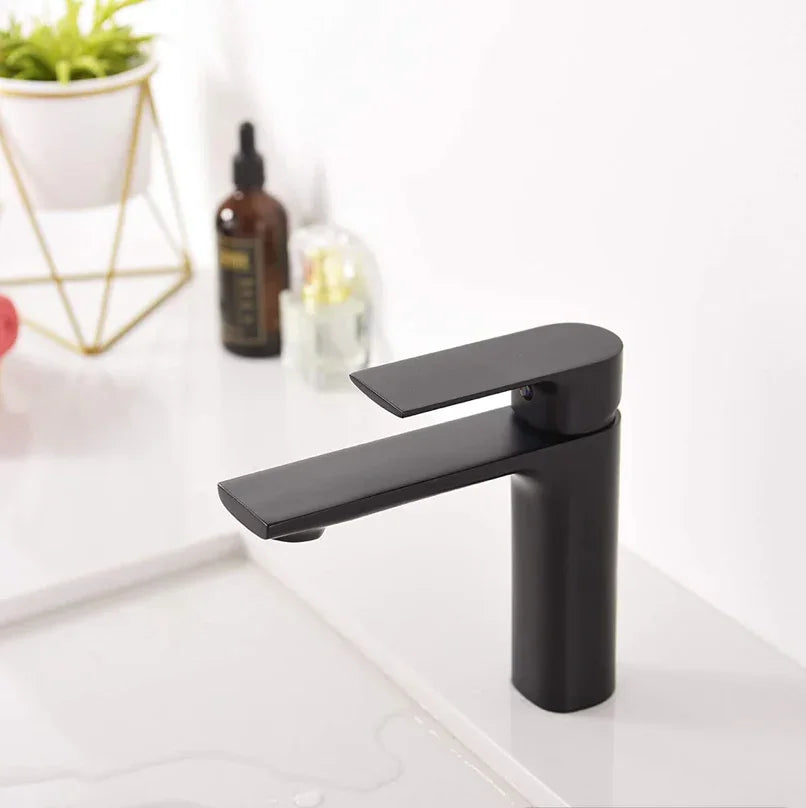 Kodaen Timelyss Single Hole Bathroom Faucet