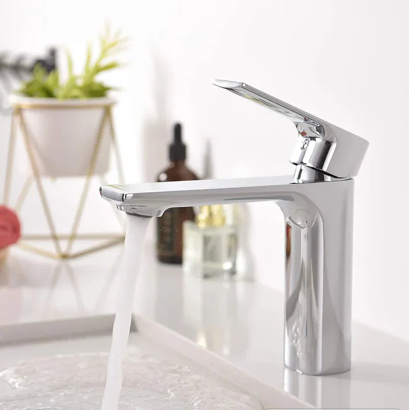 Kodaen Timelyss Single Hole Bathroom Faucet