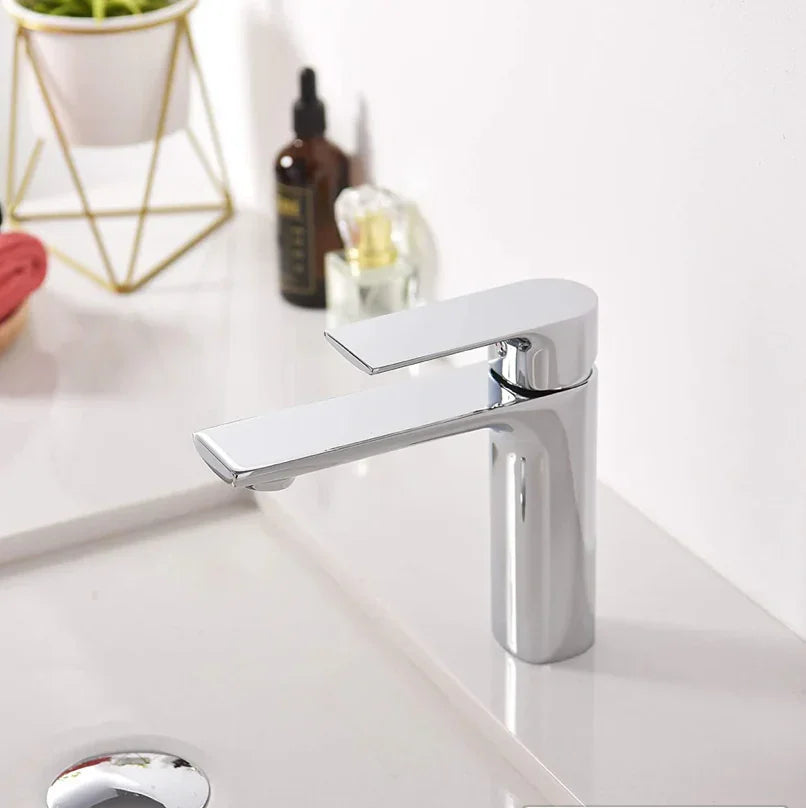 Kodaen Timelyss Single Hole Bathroom Faucet