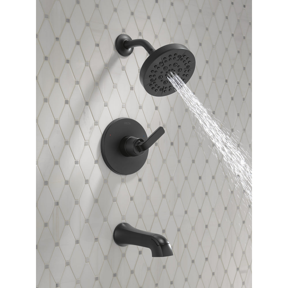 Delta T14462 Matte Black water 4