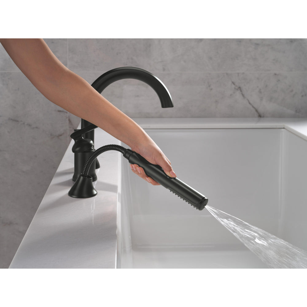 Delta T3745 Matte Black - lifestyle 2
