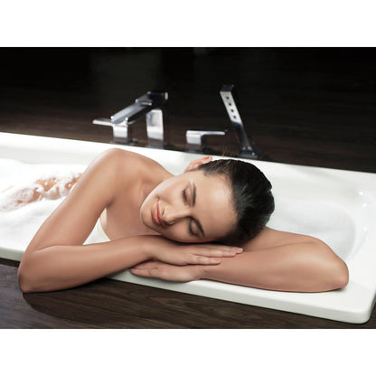 Robinet de baignoire Delta Ara à large entraxe avec douchette - T4768