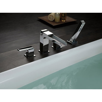 Robinet de baignoire Delta Ara à large entraxe avec douchette - T4768