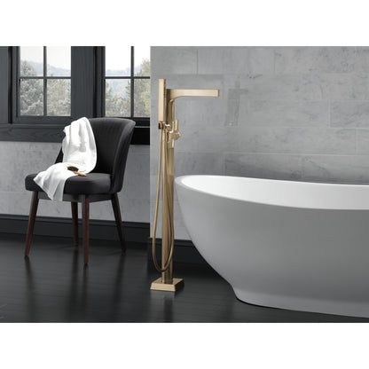 Robinet de baignoire autoportant Delta Zura à poignée unique avec douchette – Garniture T4774
