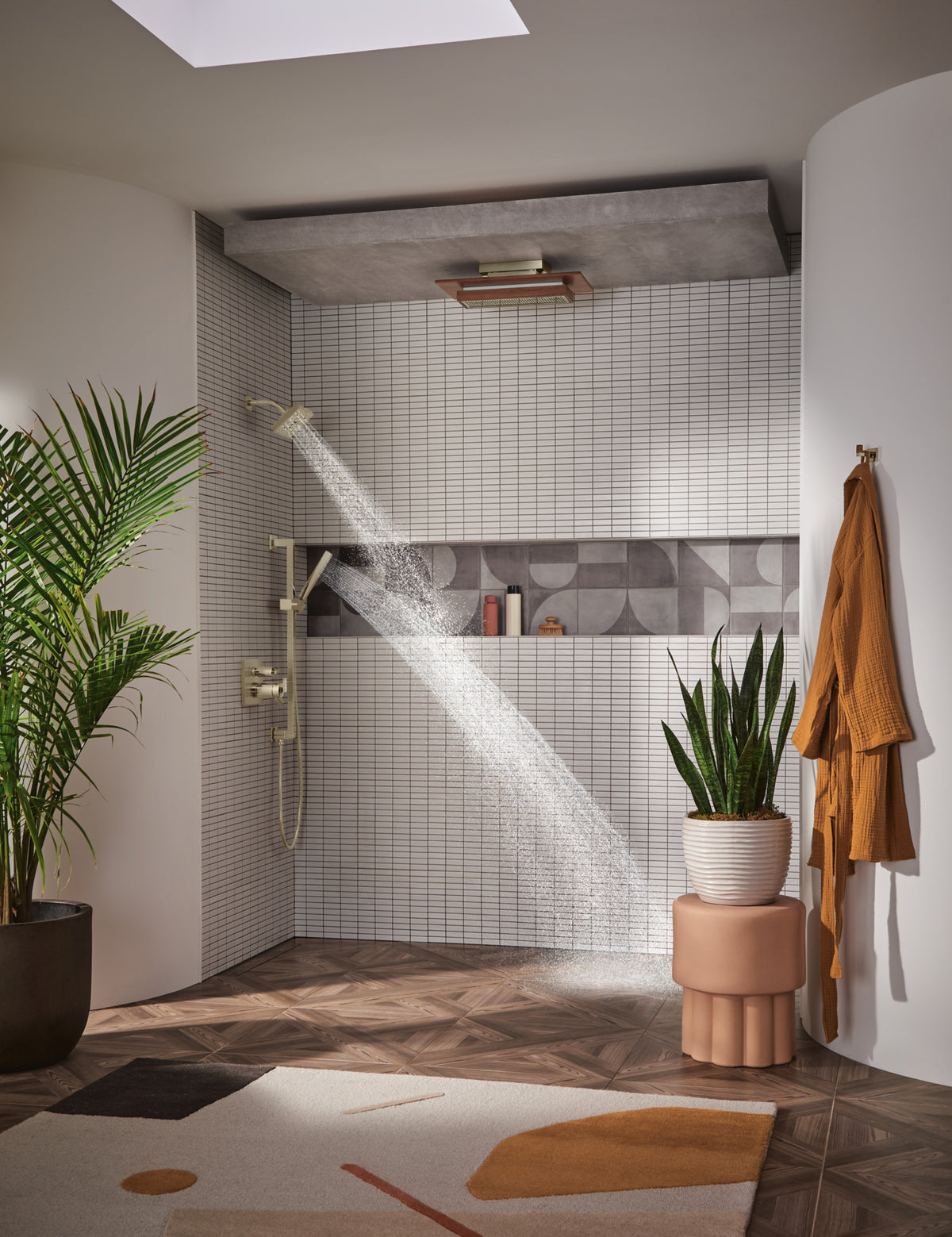 Brizo T75622 PN installed setting; handles, rough-in and other fixtures sold separately